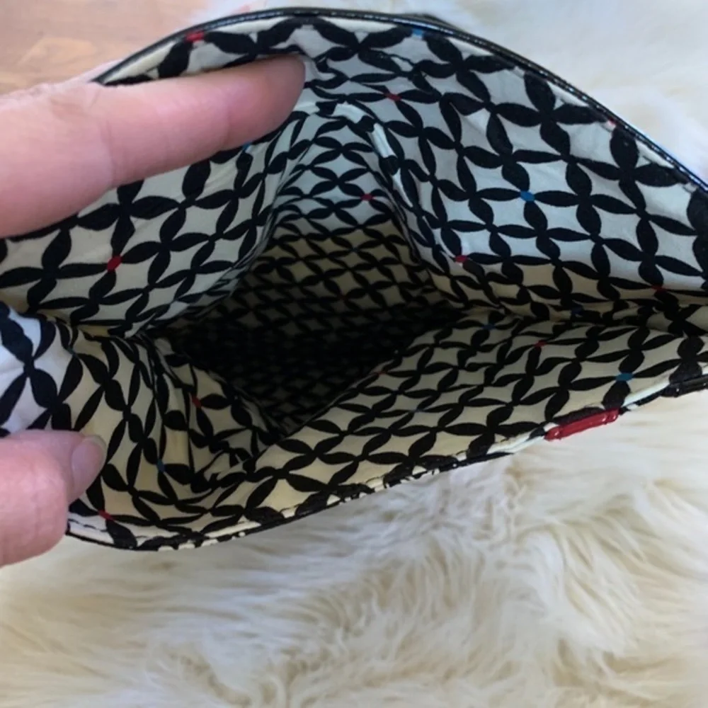 Vera Bradley fabric patent leather‎ crossbody purse
